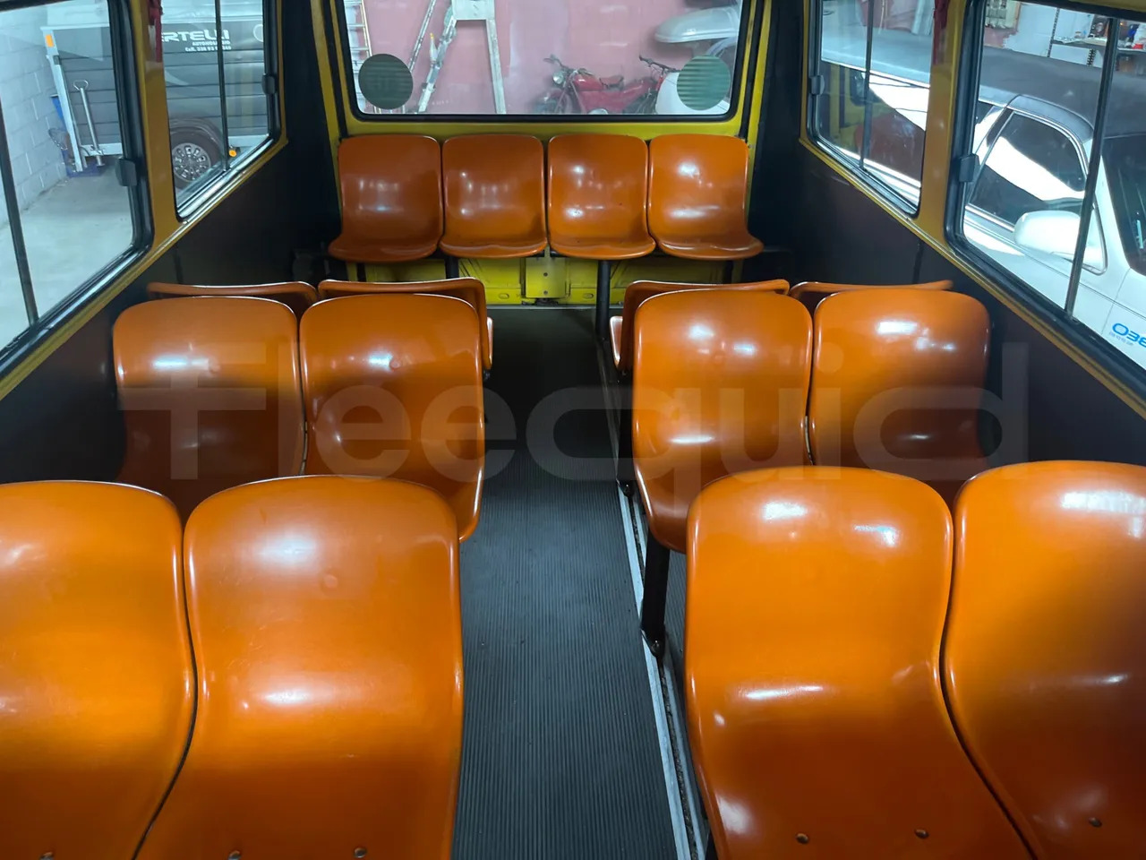 Schulbus Iveco Daily: das Bild 18