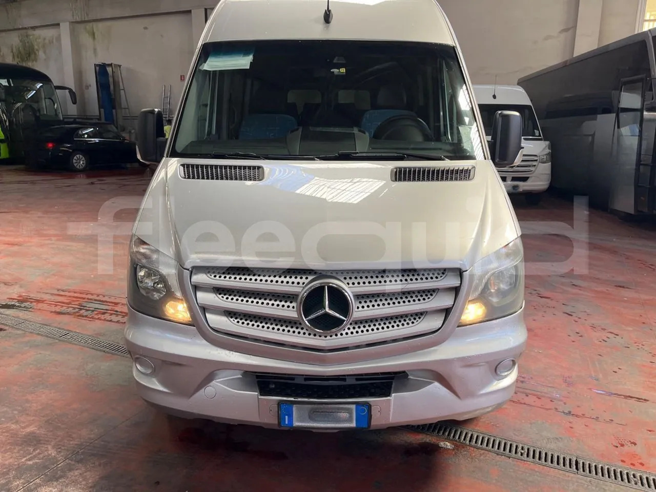 Mercedes-Benz Sprinter - Kleinbus, Personentransporter: das Bild 2 Mercedes-Benz Sprinter - Kleinbus, Personentransporter: das Bild 2
