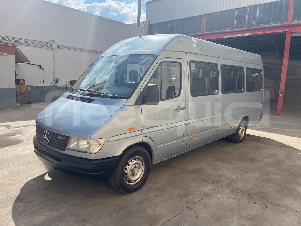 Mercedes-Benz Sprinter - Reisebus: das Bild 4 Mercedes-Benz Sprinter - Reisebus: das Bild 4