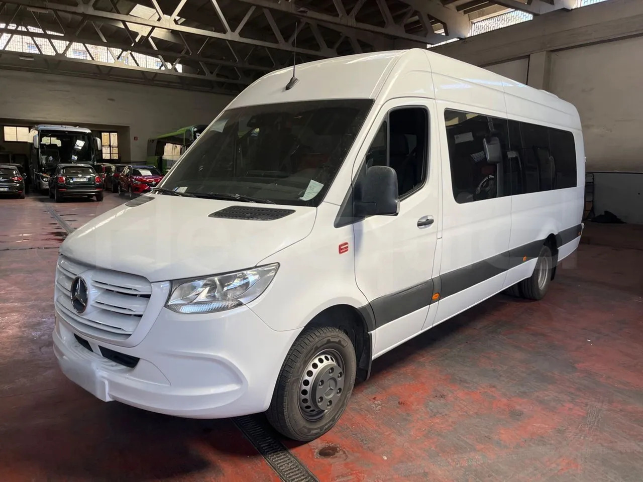 Mercedes-Benz Sprinter - Kleinbus, Personentransporter: das Bild 4 Mercedes-Benz Sprinter - Kleinbus, Personentransporter: das Bild 4