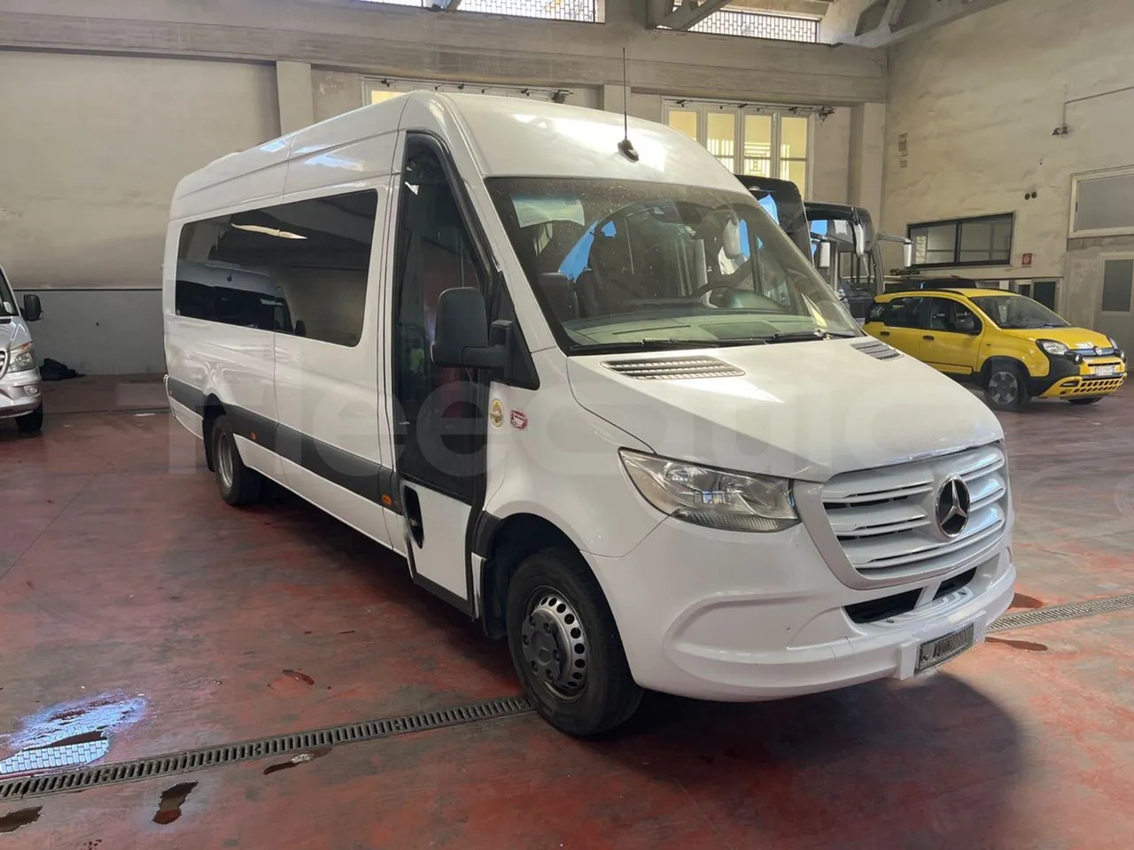 Mercedes-Benz Sprinter - Kleinbus, Personentransporter: das Bild 1 Mercedes-Benz Sprinter - Kleinbus, Personentransporter: das Bild 1