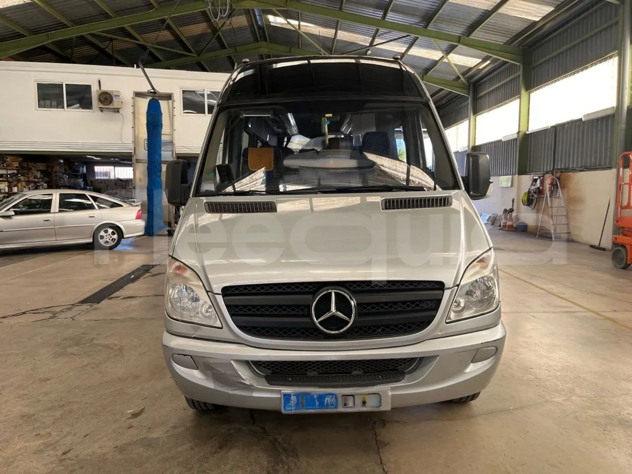 Mercedes-Benz Sprinter - Kleinbus, Personentransporter: das Bild 2 Mercedes-Benz Sprinter - Kleinbus, Personentransporter: das Bild 2