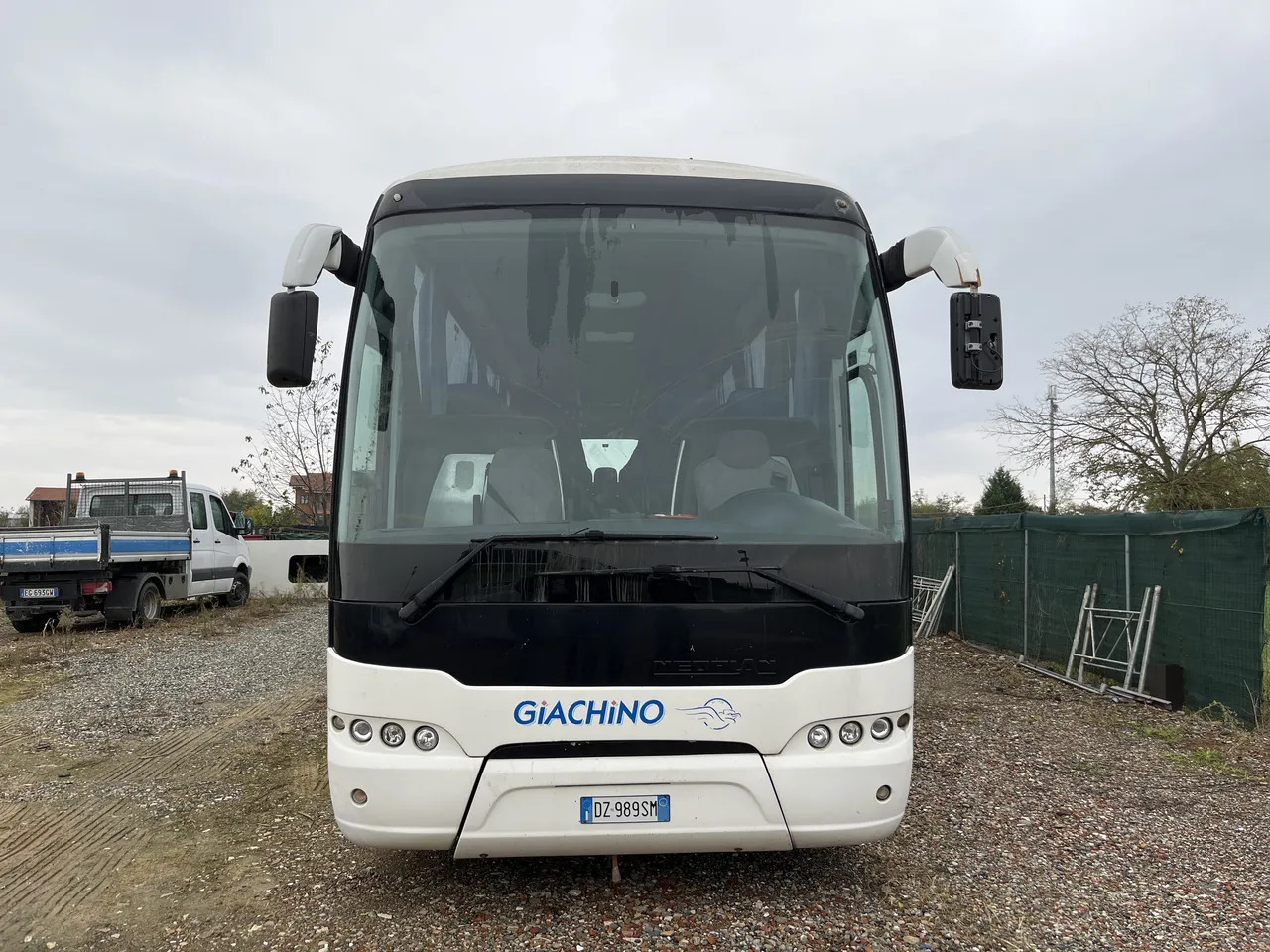 Neoplan P22 - Reisebus: das Bild 2 Neoplan P22 - Reisebus: das Bild 2