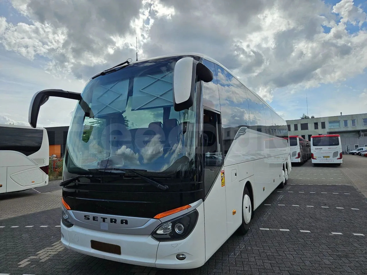 Setra S517 - Reisebus: das Bild 4 Setra S517 - Reisebus: das Bild 4