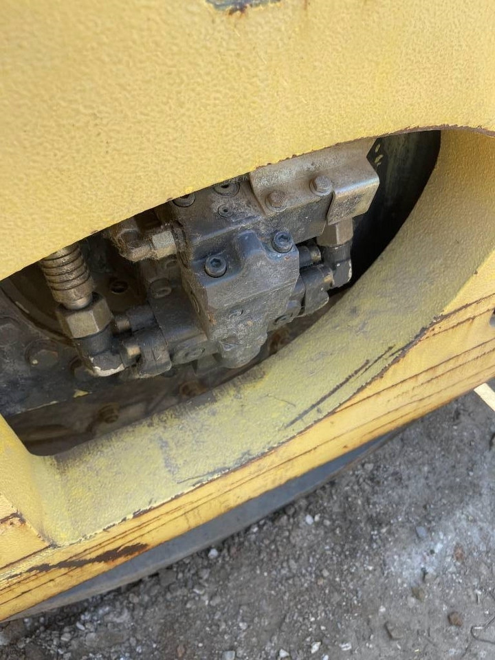 Bomag 226-4 - Walzenzug: das Bild 3 Bomag 226-4 - Walzenzug: das Bild 3