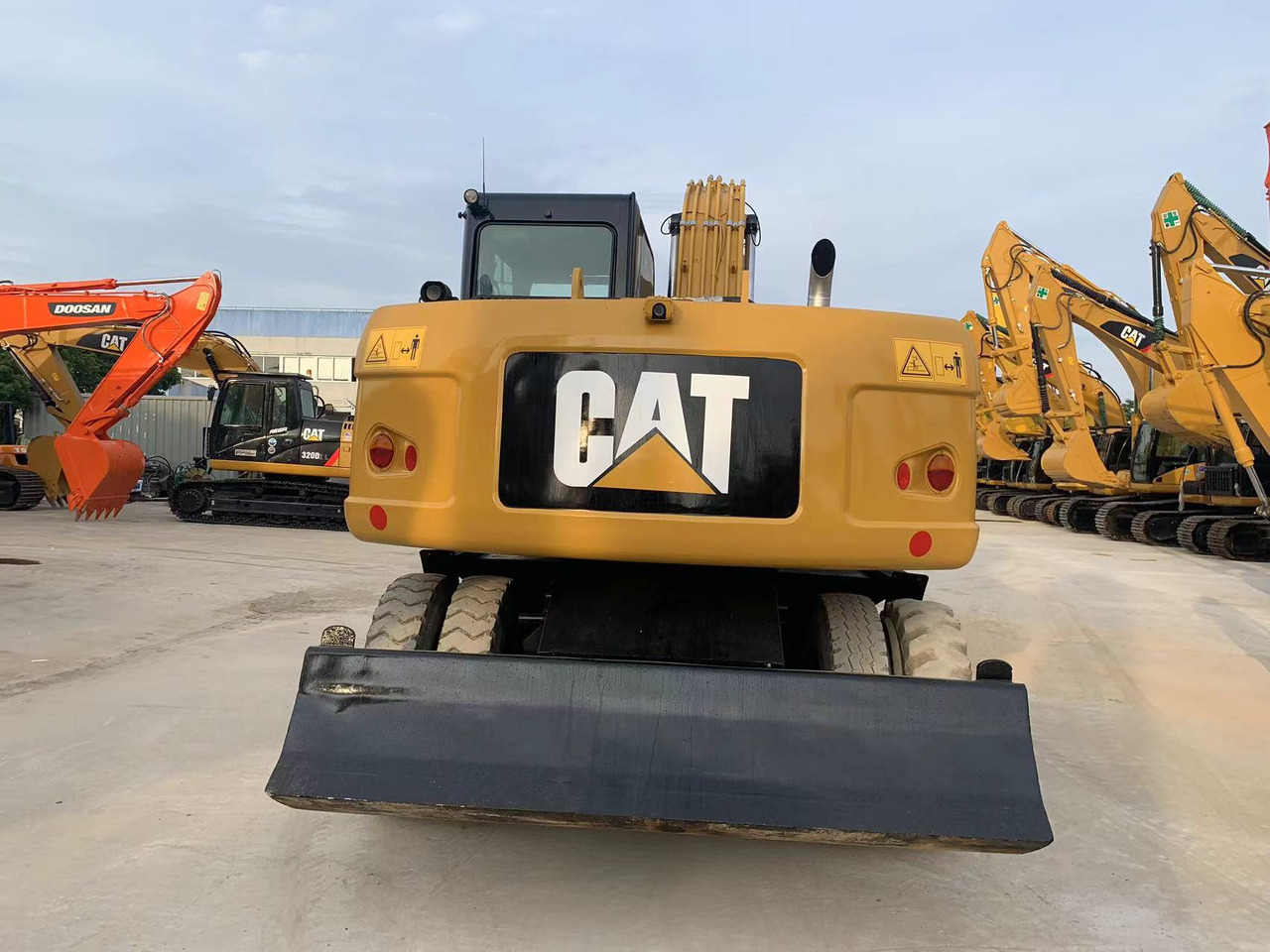 CATERPILLAR 315D - Mobilbagger: das Bild 4 CATERPILLAR 315D - Mobilbagger: das Bild 4