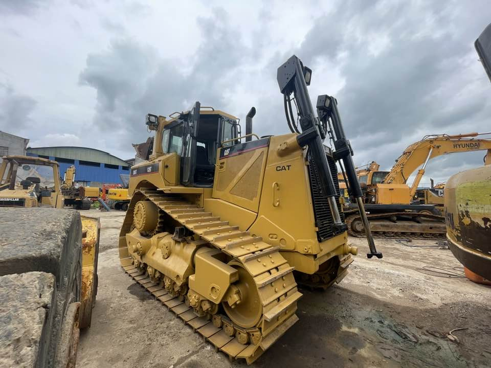 Caterpillar D8T - Bulldozer: das Bild 4 Caterpillar D8T - Bulldozer: das Bild 4