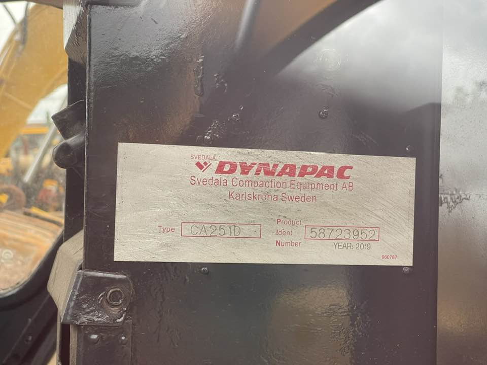 Dynapac Dynapac CA251D HASH - Straßenwalze: das Bild 5 Dynapac Dynapac CA251D HASH - Straßenwalze: das Bild 5