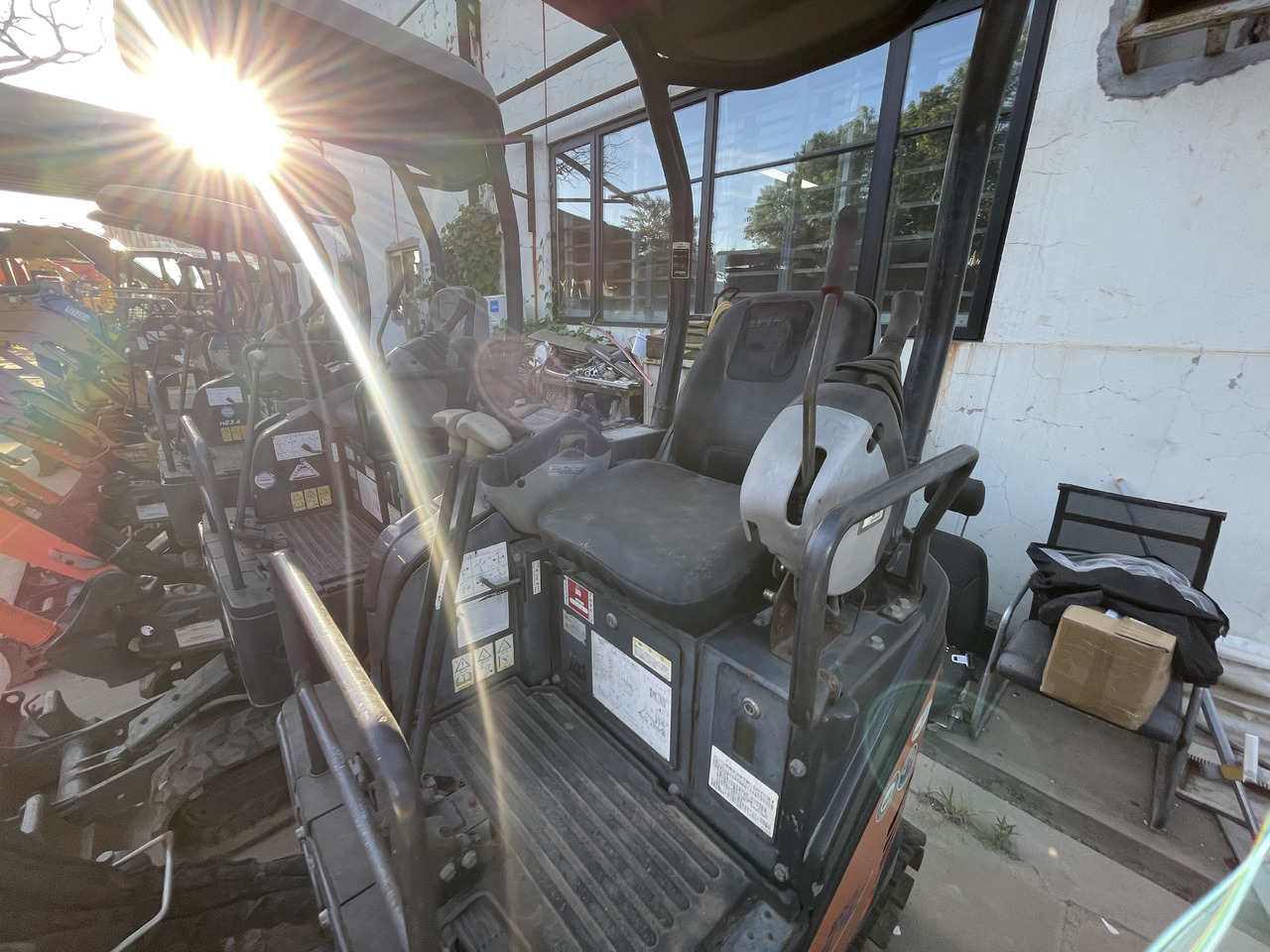 Hitachi Zaxis 20U ARC - Bagger: das Bild 4 Hitachi Zaxis 20U ARC - Bagger: das Bild 4