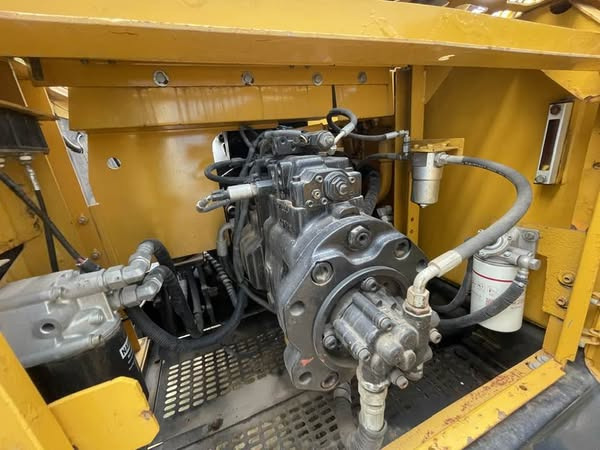 SANY SY305H - Bagger: das Bild 2 SANY SY305H - Bagger: das Bild 2