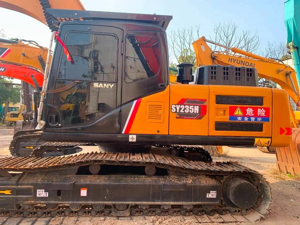Sany SY 235 H - Kettenbagger: das Bild 4 Sany SY 235 H - Kettenbagger: das Bild 4