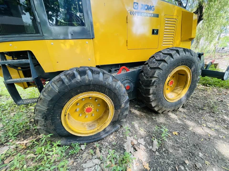 XCMG GR1803 - Grader: das Bild 4 XCMG GR1803 - Grader: das Bild 4