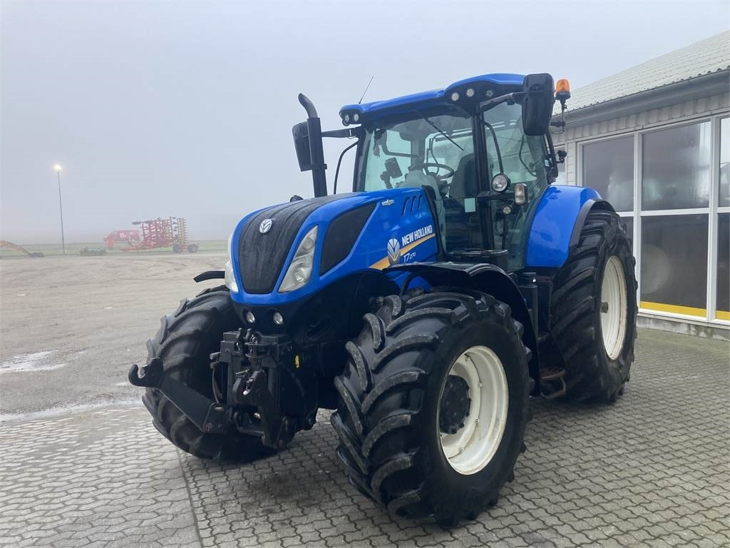 New Holland T7.270AC MY 15 - Traktor: das Bild 4 New Holland T7.270AC MY 15 - Traktor: das Bild 4