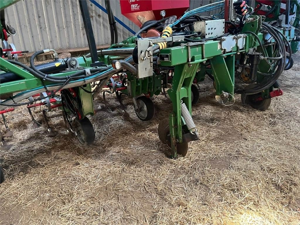 Thyregod TRV-12 - Grubber: das Bild 2 Thyregod TRV-12 - Grubber: das Bild 2