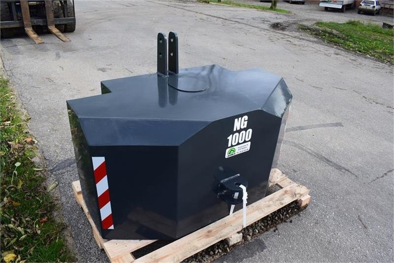 - - - 1000 kilo J-Maskiner - Gegengewicht für Landmaschine: das Bild 3 - - - 1000 kilo J-Maskiner - Gegengewicht für Landmaschine: das Bild 3