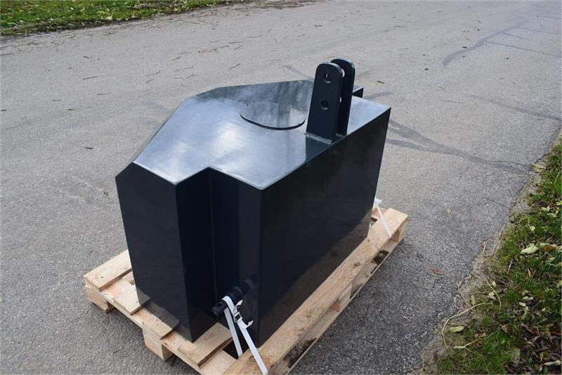 - - - 800 kilo J-Maskiner - Gegengewicht für Landmaschine: das Bild 4 - - - 800 kilo J-Maskiner - Gegengewicht für Landmaschine: das Bild 4