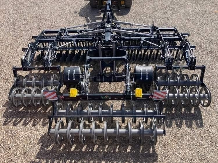 Agro - TOM 6 Meter discharve - Scheibenegge: das Bild 1 Agro - TOM 6 Meter discharve - Scheibenegge: das Bild 1