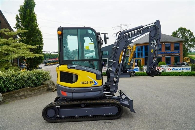 Eurotrac HE26-SR - Minibagger: das Bild 1 Eurotrac HE26-SR - Minibagger: das Bild 1