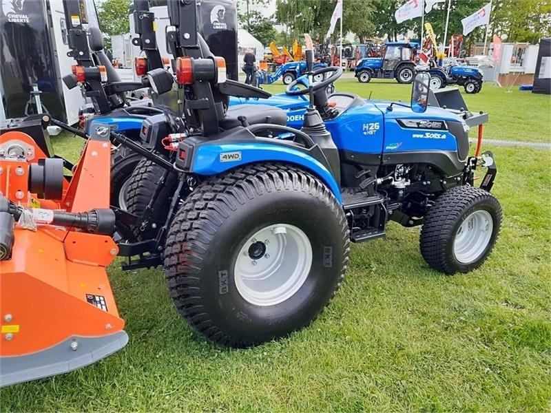 Kommunaltraktor Solis 26 hst frontlift: das Bild 8
