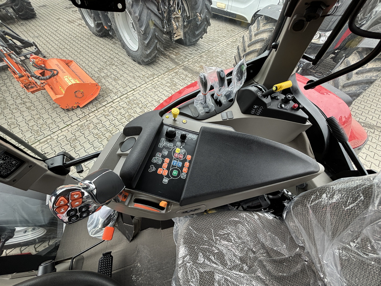 NEU: Traktor CASE Vestrum 120: das Bild 8