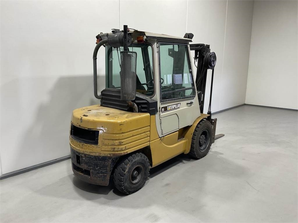 CAT DP35A - Dieselstapler: das Bild 2 CAT DP35A - Dieselstapler: das Bild 2
