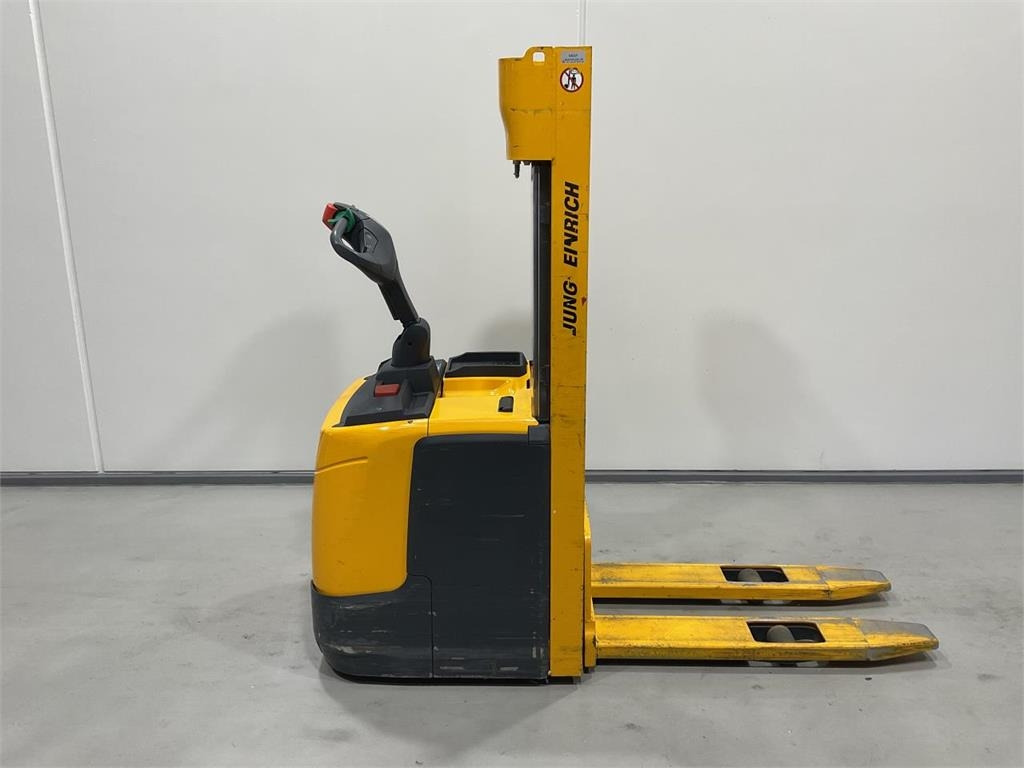 Jungheinrich ERC 212 - Hochhubwagen: das Bild 1 Jungheinrich ERC 212 - Hochhubwagen: das Bild 1