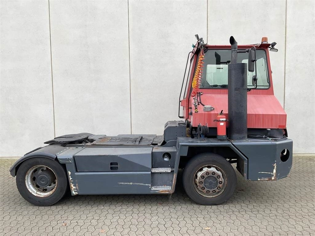 Terminaltraktor Kalmar TT2000: das Bild 1