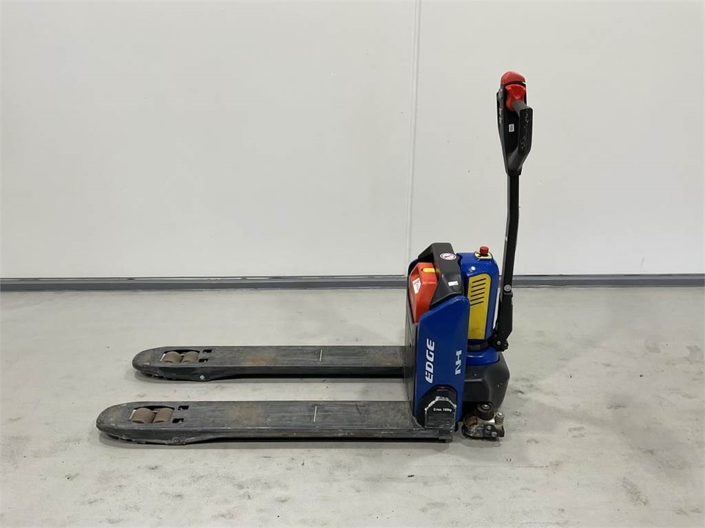 NH SKP1500E - Niederhubwagen: das Bild 3 NH SKP1500E - Niederhubwagen: das Bild 3