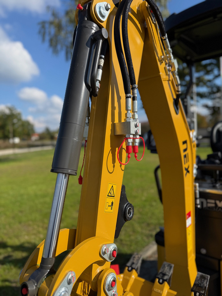 NEX N12 Full - Minibagger: das Bild 5 NEX N12 Full - Minibagger: das Bild 5