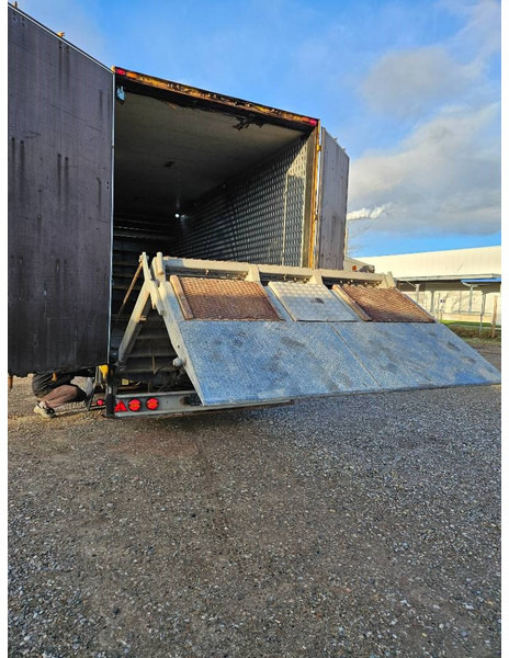 Montracon Racing// machinetrailer // Living area - Tieflader Auflieger: das Bild 1 Montracon Racing// machinetrailer // Living area - Tieflader Auflieger: das Bild 1