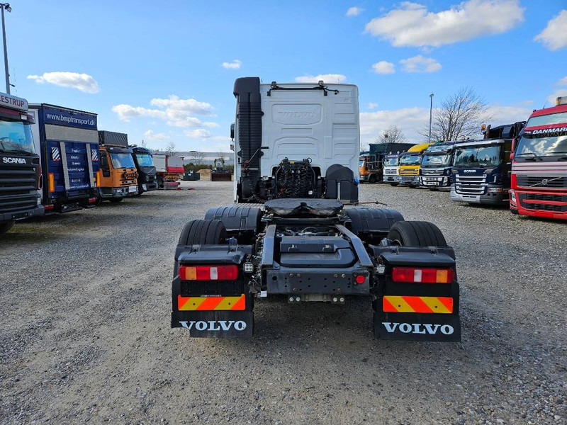 Volvo FH 500 // 6x2 // Hydraulik // ACC - Sattelzugmaschine: das Bild 5 Volvo FH 500 // 6x2 // Hydraulik // ACC - Sattelzugmaschine: das Bild 5
