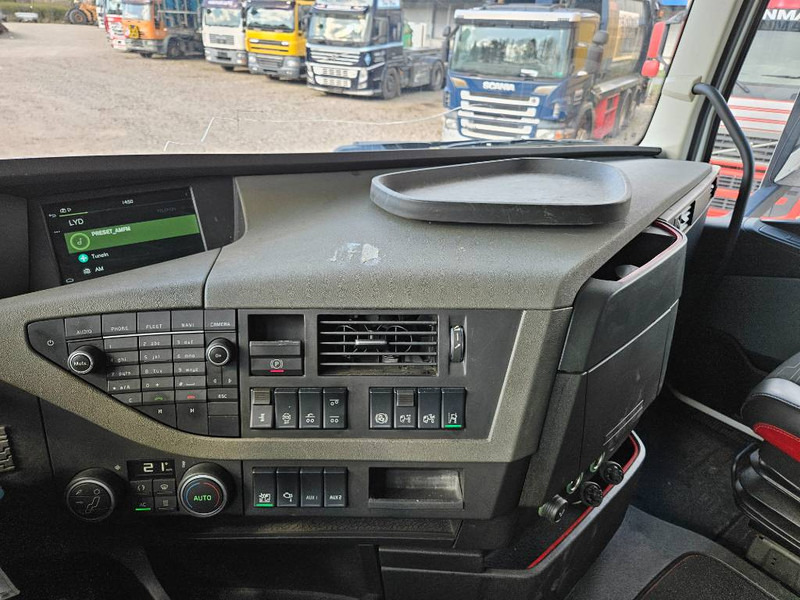 Sattelzugmaschine Volvo FH 500 // 6x2 // Hydraulik // ACC: das Bild 18