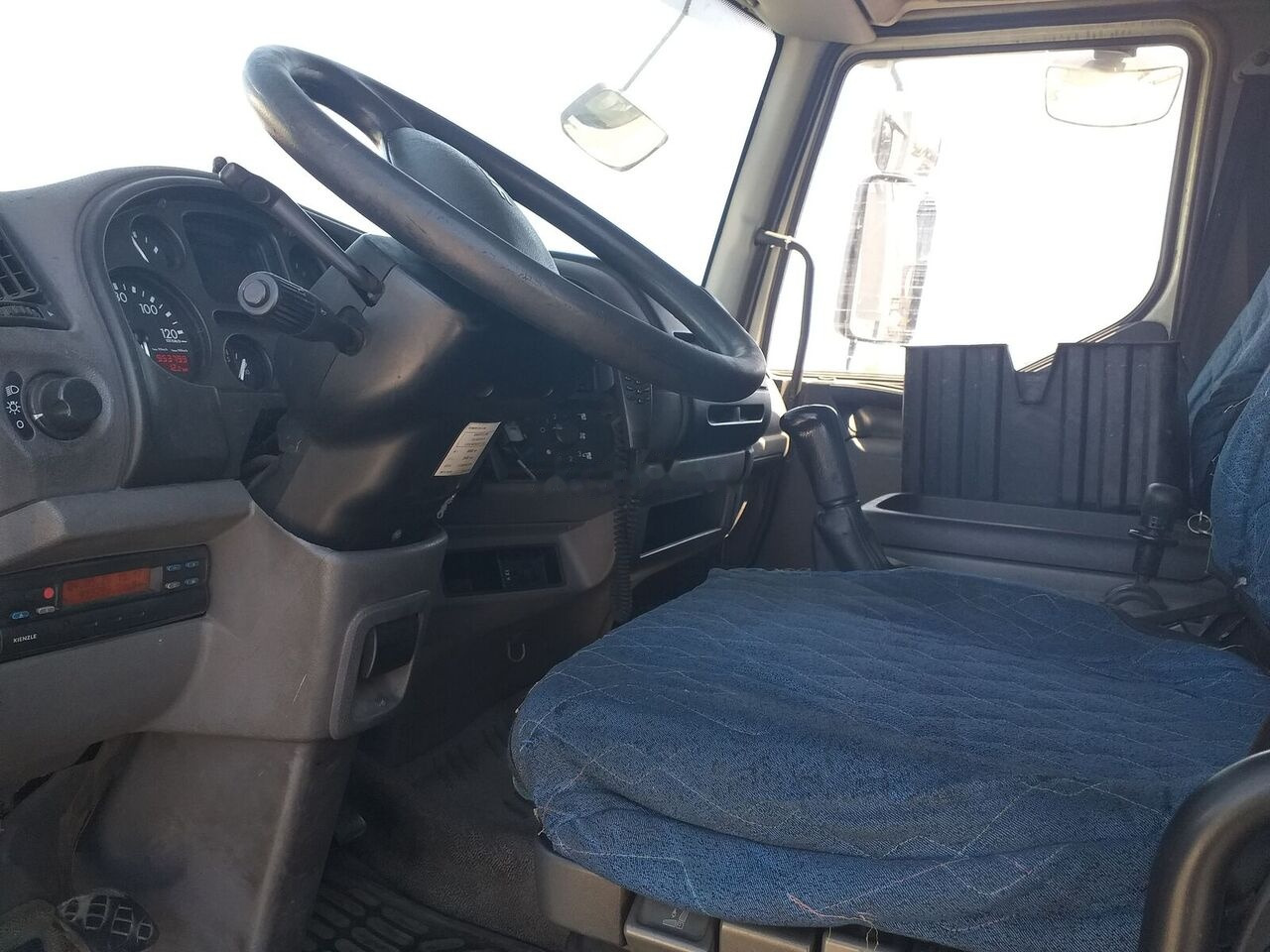 DAF 45.150 E.3 - Leasing DAF 45.150 E.3: das Bild 7