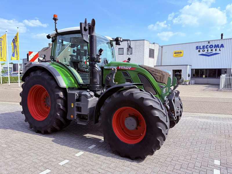 Fendt 718 Vario PowerPlus ONE - Traktor: das Bild 2 Fendt 718 Vario PowerPlus ONE - Traktor: das Bild 2
