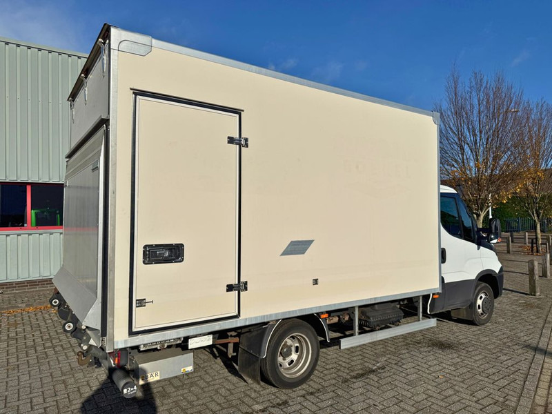 Iveco Daily 50-150 Bakwagen - Koffer LKW: das Bild 3 Iveco Daily 50-150 Bakwagen - Koffer LKW: das Bild 3