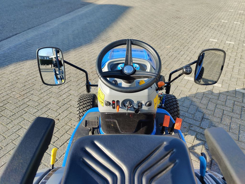 New Holland BOOMER 25 Tractor Compact - Kleintraktor: das Bild 5 New Holland BOOMER 25 Tractor Compact - Kleintraktor: das Bild 5