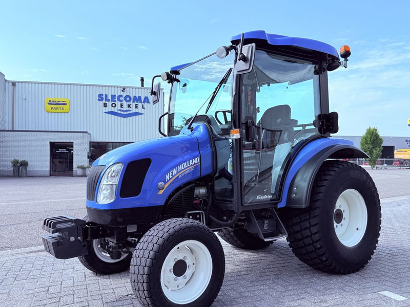 New Holland Boomer 45D Easy Drive - Traktor: das Bild 1 New Holland Boomer 45D Easy Drive - Traktor: das Bild 1