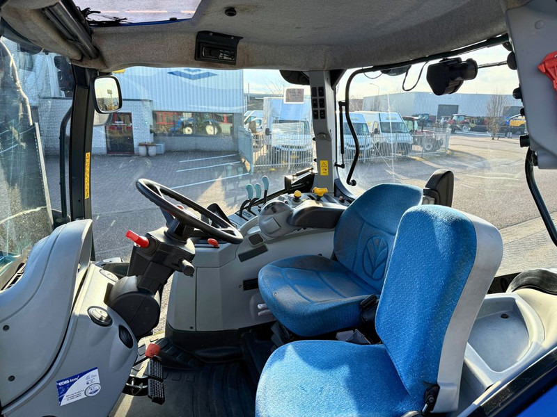New Holland T6010 Plus + 750TL Voorlader - Traktor: das Bild 5 New Holland T6010 Plus + 750TL Voorlader - Traktor: das Bild 5