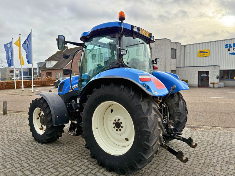 New Holland T6020 Elite - Traktor: das Bild 2 New Holland T6020 Elite - Traktor: das Bild 2