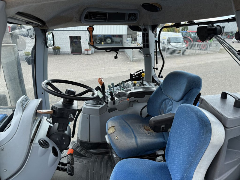 New Holland T7040 Power Command - Traktor: das Bild 5 New Holland T7040 Power Command - Traktor: das Bild 5