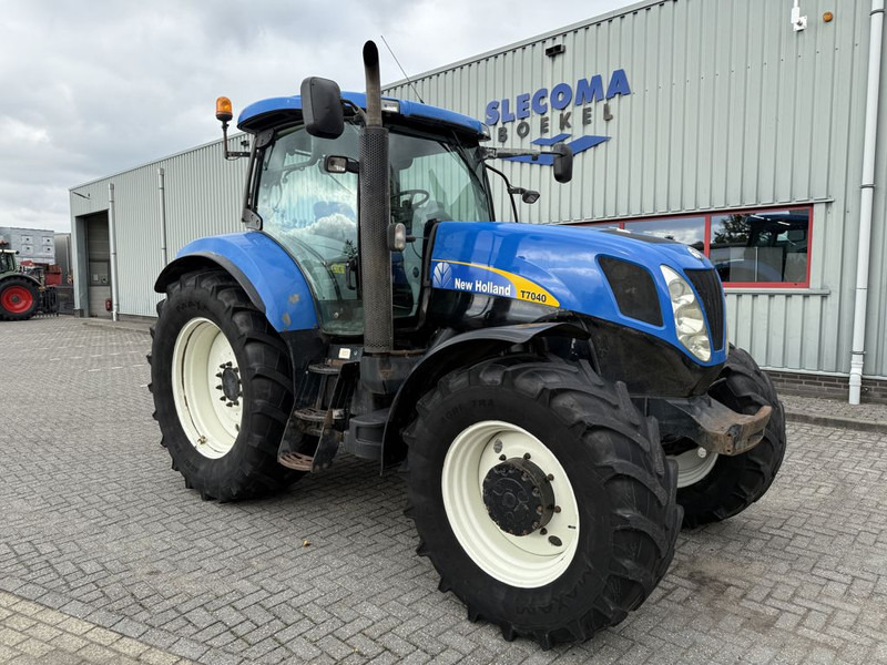 New Holland T7040 Power Command - Traktor: das Bild 4 New Holland T7040 Power Command - Traktor: das Bild 4