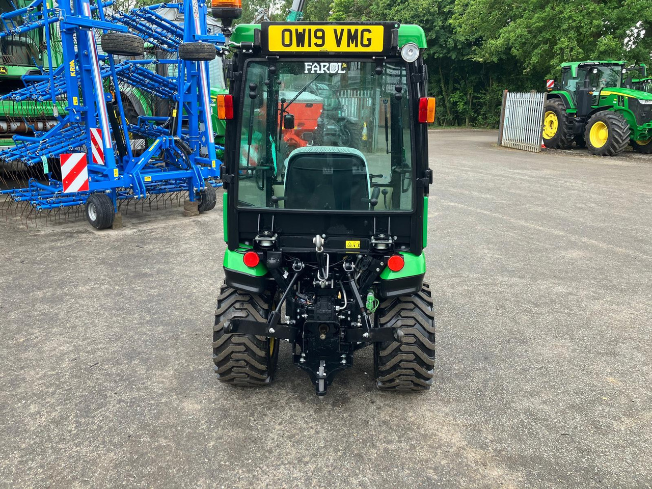 John Deere 1026R compact tractor - Kleintraktor: das Bild 4 John Deere 1026R compact tractor - Kleintraktor: das Bild 4