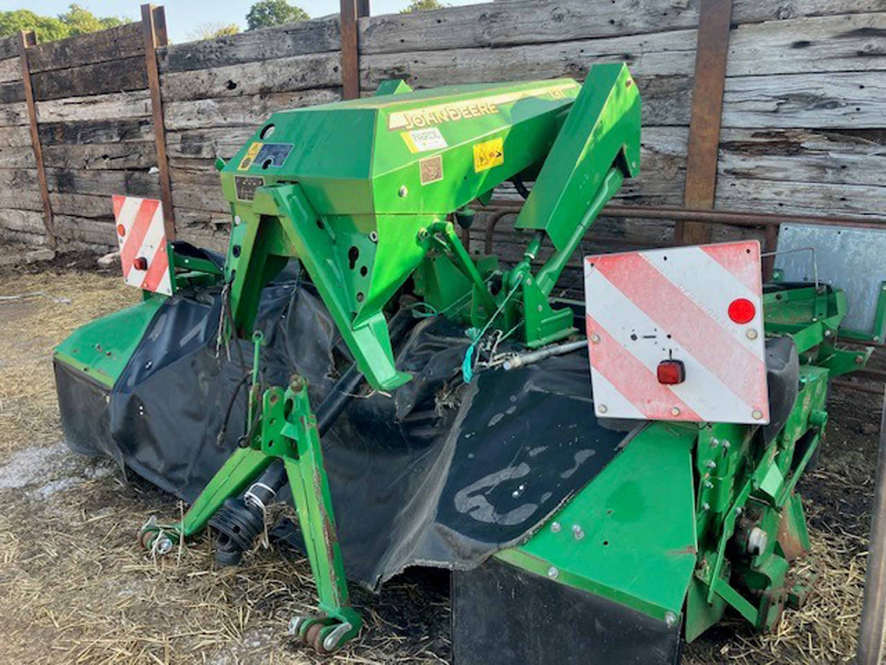 John Deere 131 - Grünlandtechnik: das Bild 1 John Deere 131 - Grünlandtechnik: das Bild 1