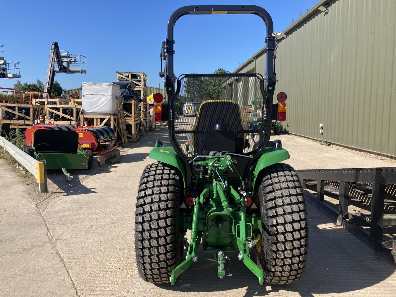 John Deere 3039R compact tractor - Kleintraktor: das Bild 4 John Deere 3039R compact tractor - Kleintraktor: das Bild 4