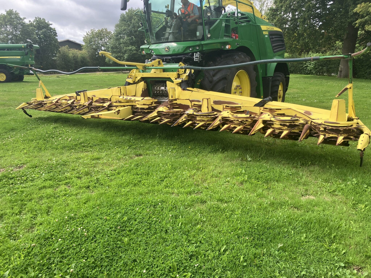 John Deere 390 Plus - Pflückvorsatz für Mähdrescher: das Bild 1 John Deere 390 Plus - Pflückvorsatz für Mähdrescher: das Bild 1