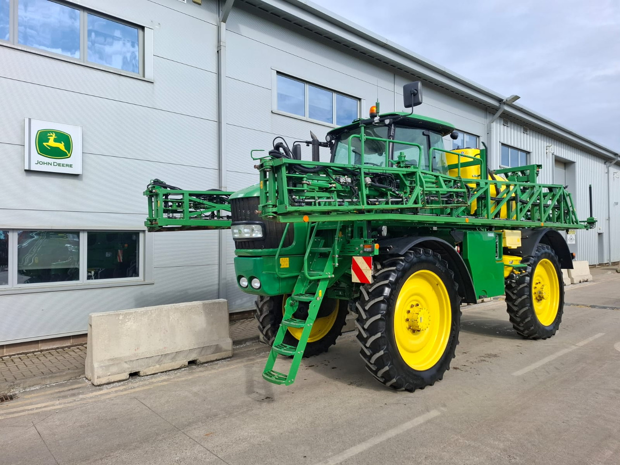 John Deere 5430 - Pflanzenschutzspritze: das Bild 1 John Deere 5430 - Pflanzenschutzspritze: das Bild 1