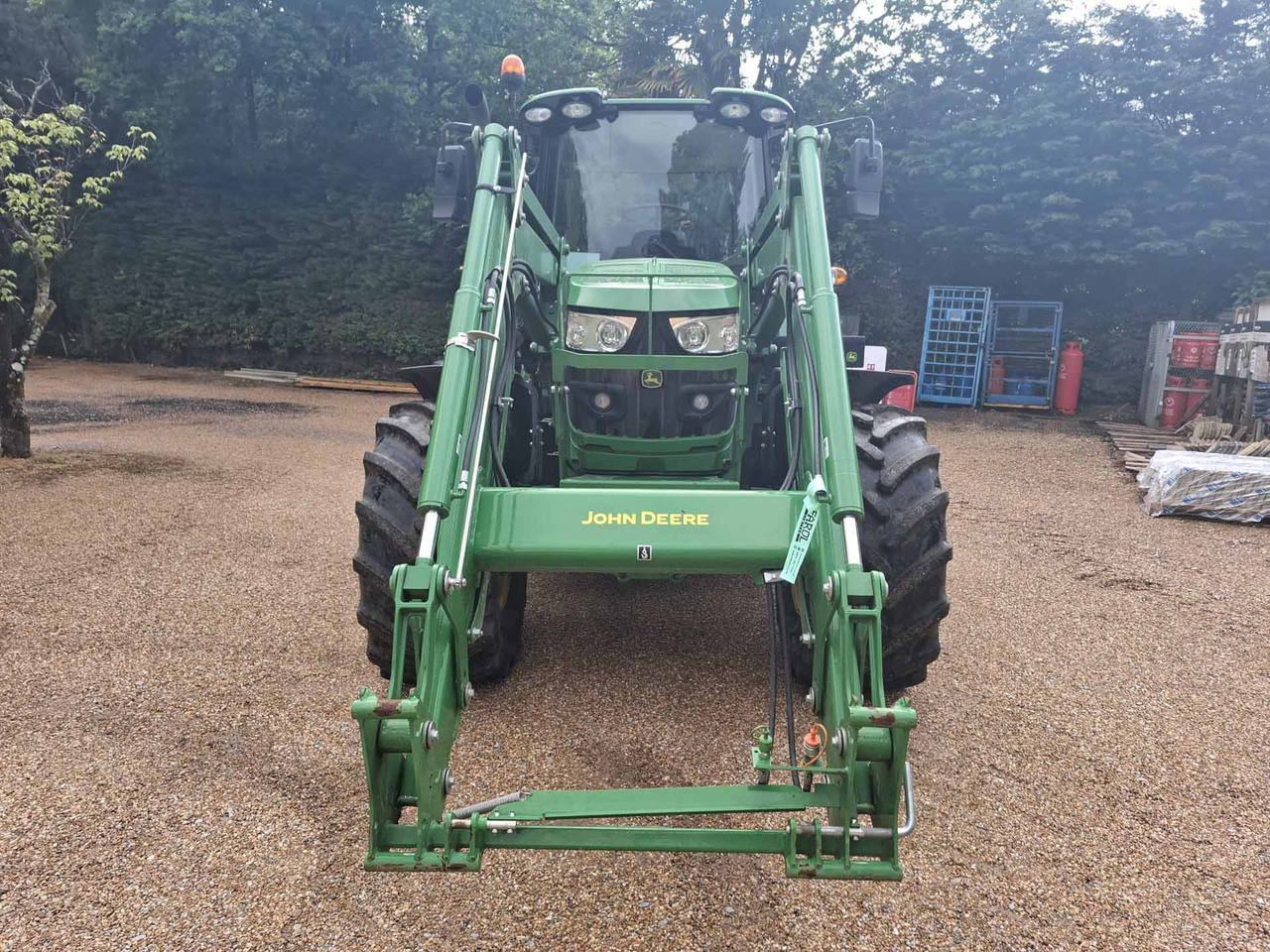 John Deere 6140M - Traktor: das Bild 2 John Deere 6140M - Traktor: das Bild 2