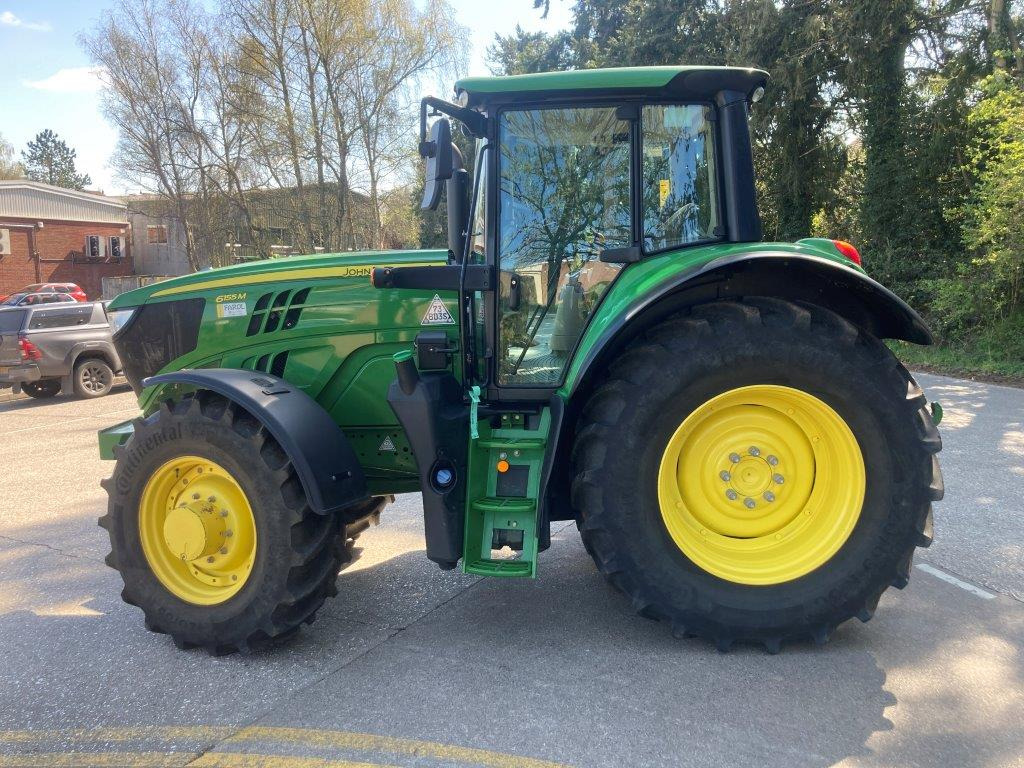 John Deere 6155M - Traktor: das Bild 4 John Deere 6155M - Traktor: das Bild 4