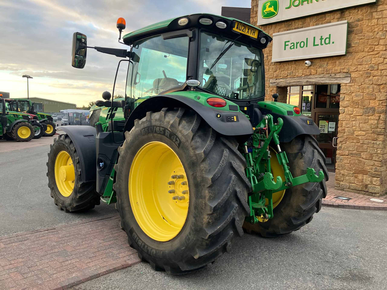 Traktor John Deere 6155R: das Bild 10