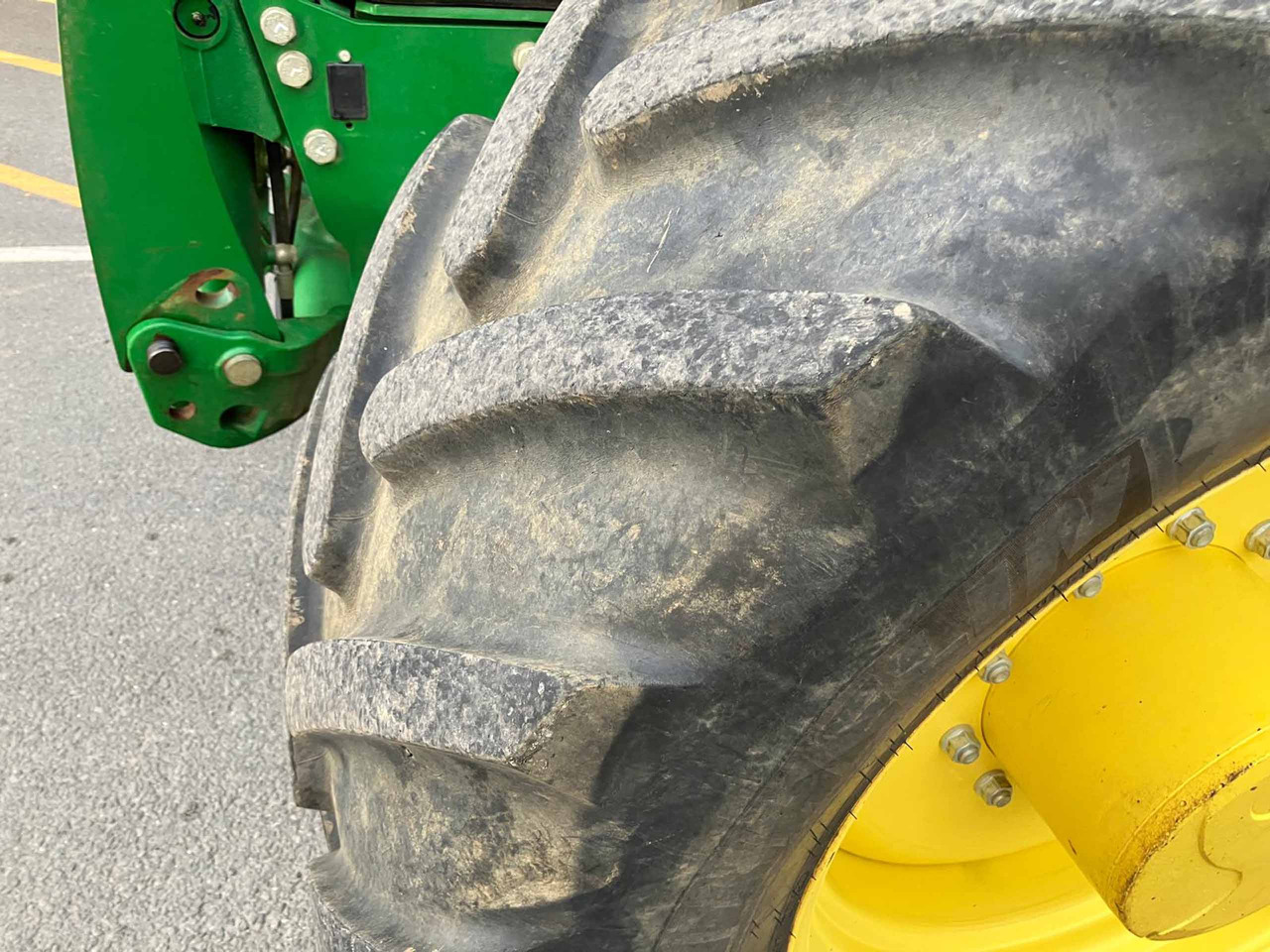Traktor John Deere 6155R: das Bild 11
